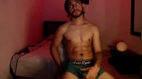 maxximus_10 online show from 01-28-25, 08:57