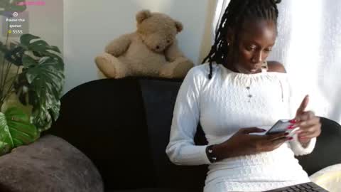 Snapshot of maxxinepetite chatting on 11-02-25, 07:27 maxxinepetite online show from 11-02-25, 07:27