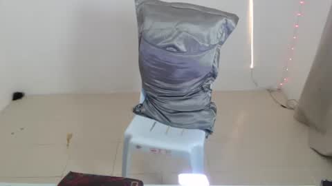 Snapshot of maxxurbate_ chatting on 03-07-26, 06:05 Bryan online show from 03-07-26, 06:05