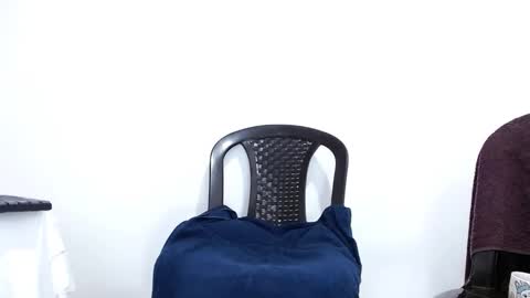 Snapshot of maxxx_miller chatting on 09-19-25, 02:46 airam miller online show from 09-19-25, 02:46