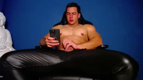 Snapshot of maxxxpowerful chatting on 01-16-26, 02:48 maxxxpowerful online show from 01-16-26, 02:48