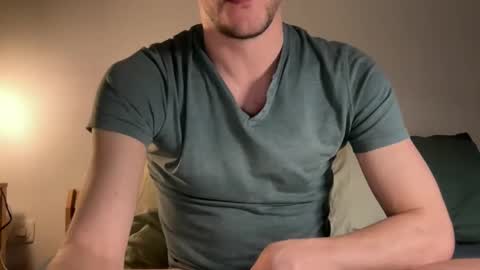 Snapshot of maxxxurbate chatting on 01-29-25, 12:22 MaxXxurbate online show from 01-29-25, 12:22