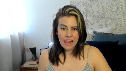 Victoria online show from 12-28-24, 03:26