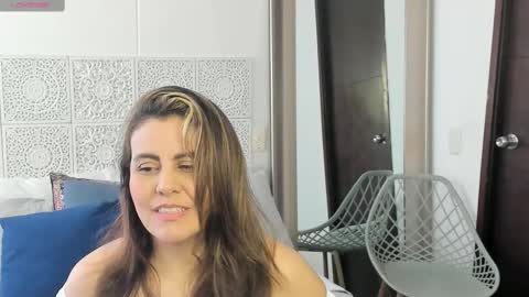 Victoria online show from 02-15-25, 07:06