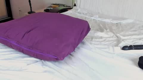 Snapshot of may_fl0wer chatting on 02-26-25, 03:30 May Flower online show from 02-26-25, 03:30