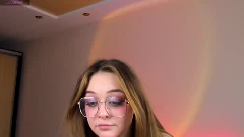 Snapshot of may_fl0wer chatting on 03-07-25, 01:51 May Flower online show from 03-07-25, 01:51