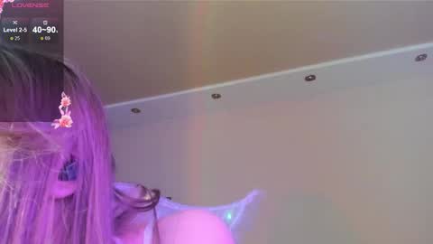 Snapshot of may_fl0wer chatting on 11-14-25, 10:25 May Flower online show from 11-14-25, 10:25