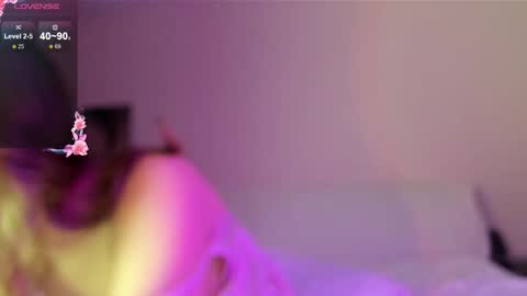 Snapshot of may_fl0wer chatting on 11-21-25, 08:57 May Flower online show from 11-21-25, 08:57