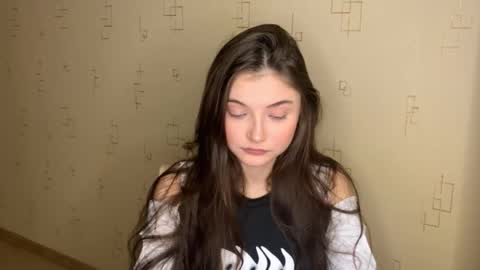 may online show from 11-08-25, 02:39