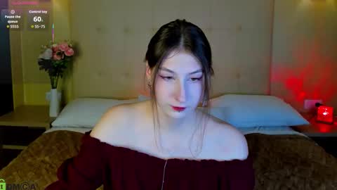 Snapshot of may_yam chatting on 11-20-25, 01:06 may_yam online show from 11-20-25, 01:06