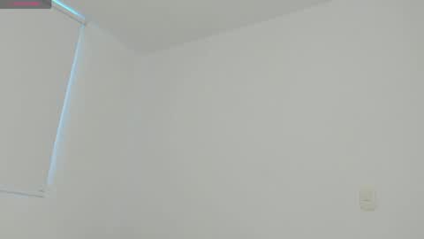 Snapshot of maya__fox chatting on 05-22-26, 10:37 OF mayitta19 online show from 05-22-26, 10:37