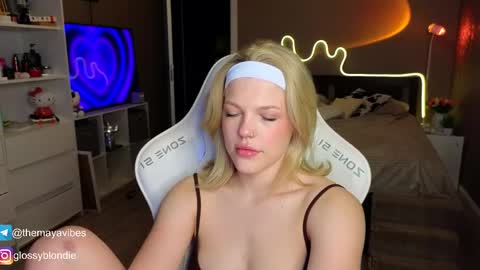 Maya online show from 03-31-26, 03:30