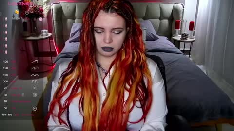 Snapshot of maya_mils chatting on 01-21-25, 04:10 Maya Mils online show from 01-21-25, 04:10