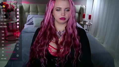 Snapshot of maya_mils chatting on 02-11-25, 04:01 Maya Mils online show from 02-11-25, 04:01