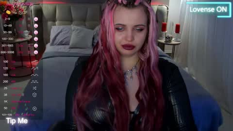 Snapshot of maya_mils chatting on 03-11-25, 07:58 Maya Mils online show from 03-11-25, 07:58