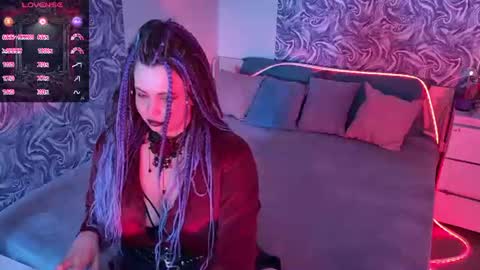 Snapshot of maya_mils chatting on 07-20-26, 01:09 Maya Mils online show from 07-20-26, 01:09