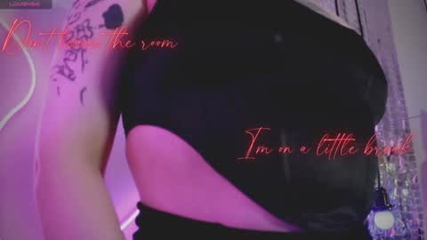 Woman online show from 01-20-25, 08:52