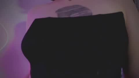 Woman online show from 01-25-25, 12:16