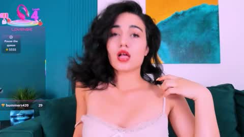Snapshot of maya_rogerss chatting on 09-08-25, 02:38 Maya online show from 09-08-25, 02:38