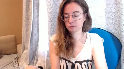Snapshot of mayacateyes chatting on 09-26-25, 04:05 Maya online show from 09-26-25, 04:05