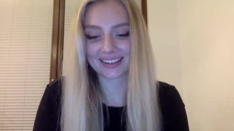 Snapshot of mayaflirt chatting on 05-14-26, 08:26 mayaflirt online show from 05-14-26, 08:26