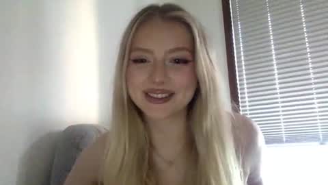 Snapshot of mayaflirt chatting on 06-21-26, 05:15 mayaflirt online show from 06-21-26, 05:15