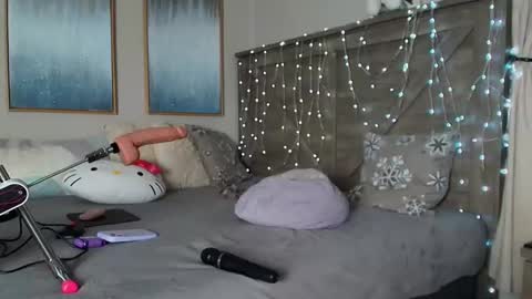 MayaMerci online show from 12-23-24, 02:13