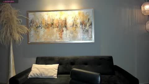 Maya online show from 11-30-25, 03:21