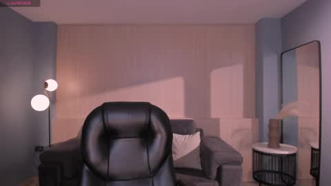 Maya online show from 04-04-26, 04:33