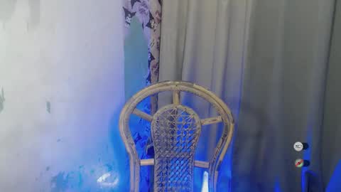 Snapshot of mayasally_ chatting on 11-30-25, 11:47 mayasally_ online show from 11-30-25, 11:47