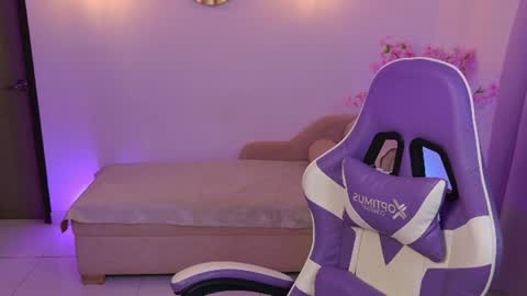 Snapshot of mayavexx chatting on 07-05-26, 06:37 Maya Vexx online show from 07-05-26, 06:37