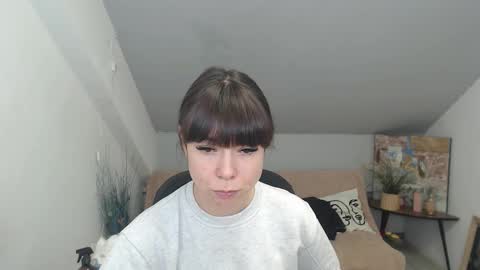 Snapshot of mayawill chatting on 12-04-25, 01:09 mayawill online show from 12-04-25, 01:09