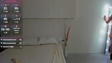 Snapshot of maybe_mia chatting on 01-31-25, 04:36 Mia GMT2 Mon 3-9 AM Tue 3-9 AM Wed 3-9 AMThur 10 AM - 4 PM Fri 3-9 AM Sat 3-9 AM Sun 3-9 AM. online show from 01-31-25, 04:36