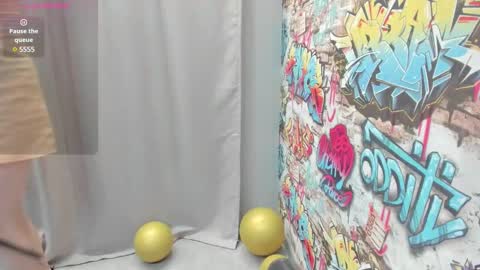 Snapshot of maybe_mia chatting on 02-04-25, 01:23 Mia GMT2 Mon 3-9 AM Tue 3-9 AM Wed 3-9 AMThur 10 AM - 4 PM Fri 3-9 AM Sat 3-9 AM Sun 3-9 AM. online show from 02-04-25, 01:23