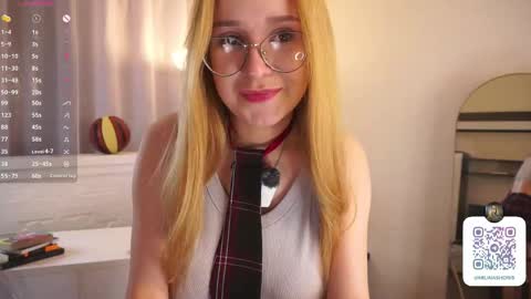 Milina online show from 04-19-26, 05:56