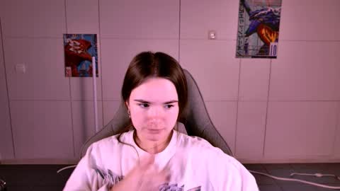 maybloom_ online show from 11-27-25, 05:20