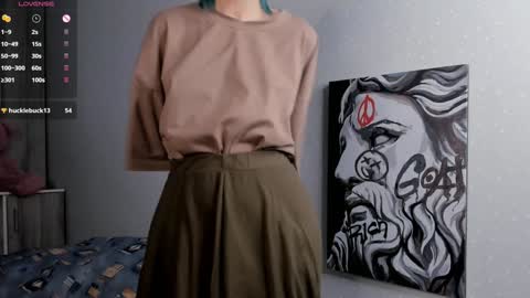 Mia online show from 01-25-25, 04:23