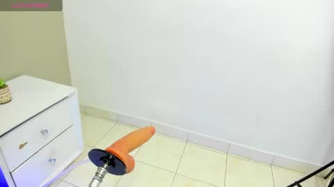 Snapshot of maye_u chatting on 05-02-26, 12:32 maye online show from 05-02-26, 12:32
