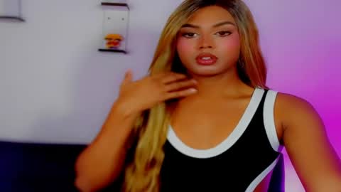 Snapshot of maykaa_a chatting on 05-27-26, 10:34 maykaa_a online show from 05-27-26, 10:34