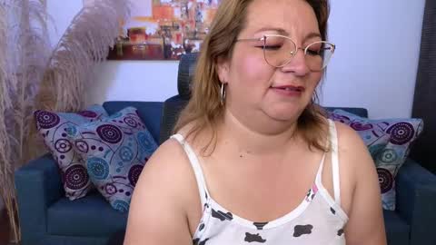 Mailyn online show from 01-23-25, 02:02