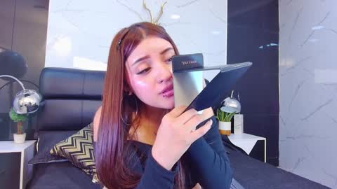 Snapshot of maylinsanchez chatting on 02-05-25, 07:29 Maylin online show from 02-05-25, 07:29