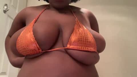 Snapshot of mayluvsu chatting on 01-17-26, 09:47 mayluvsu online show from 01-17-26, 09:47