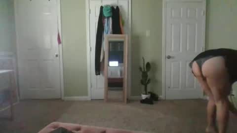 Snapshot of mayra_mayhem chatting on 10-28-25, 05:59 diana doll online show from 10-28-25, 05:59