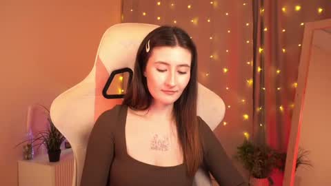  May  online show from 08-02-26, 01:09