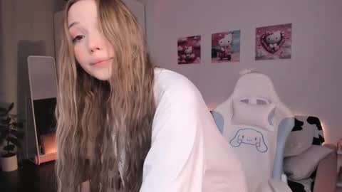  Mila  online show from 02-10-25, 03:35