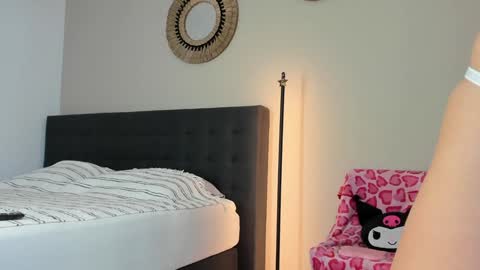 Maze online show from 10-17-25, 12:52