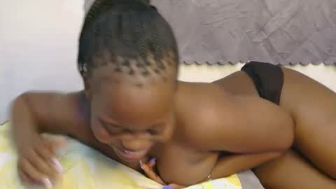 mazel_quincy online show from 09-11-25, 07:47