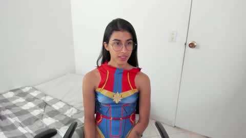 mazikeen_18 online show from 12-15-25, 01:59