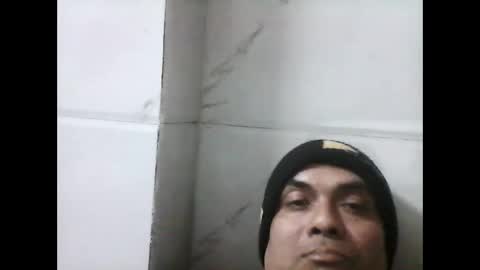 Snapshot of mcaraj2 chatting on 01-07-25, 06:35 mcaraj2 online show from 01-07-25, 06:35