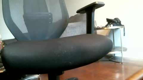 mcbuster11 online show from 01-01-25, 03:24